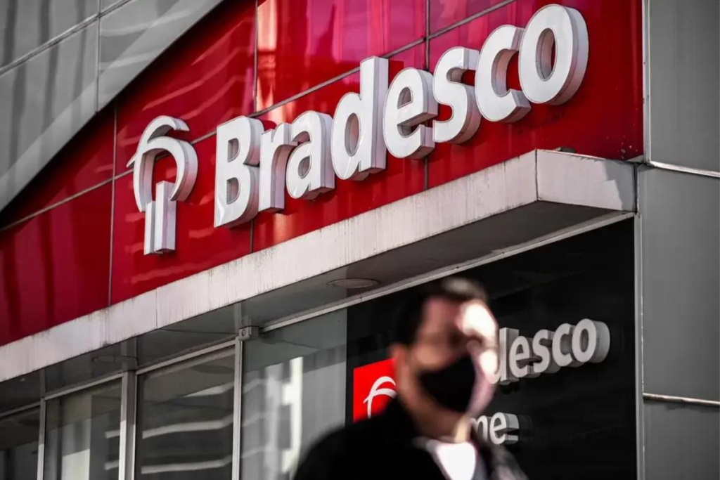 Bradesco emite EXCELETE COMUNICADO hoje (29/9) e seus clientes festejam pela novidade