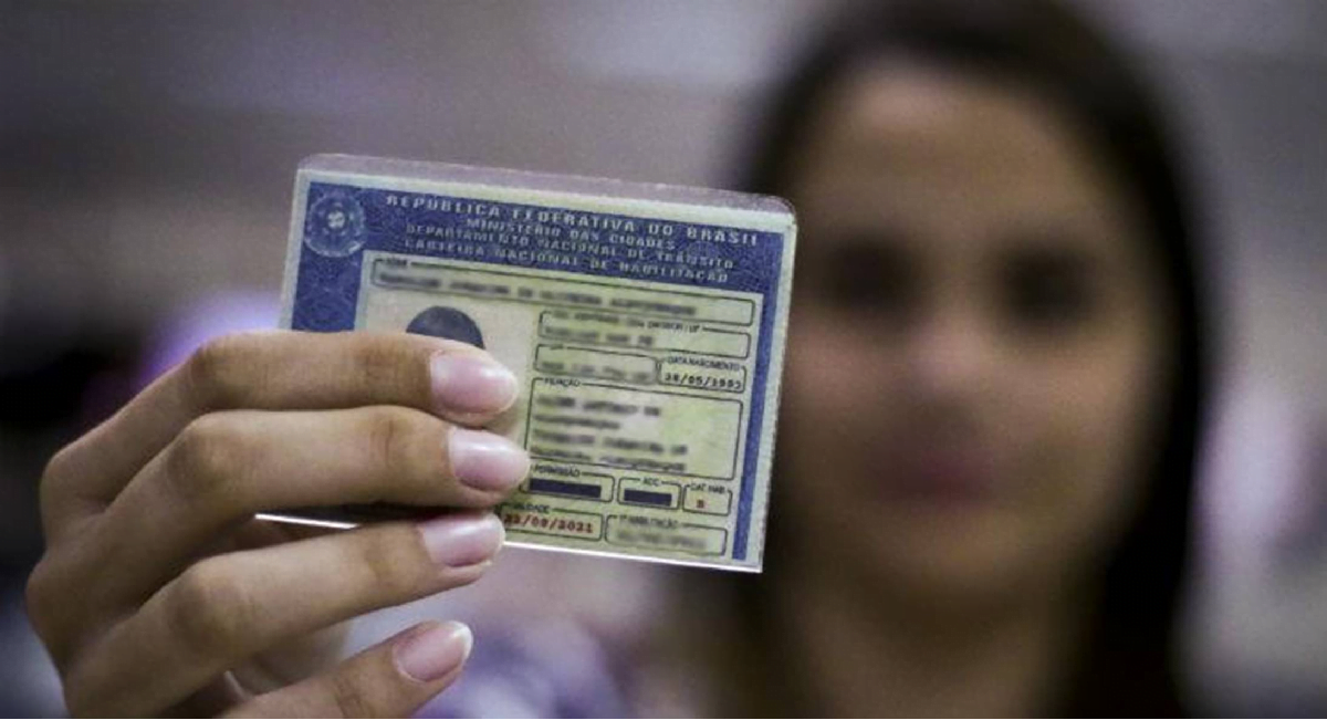 SAIU AGORA (14/09): Detran surpreende e abre 1.000 VAGAS para CNH gratuita. Inscreva-se!