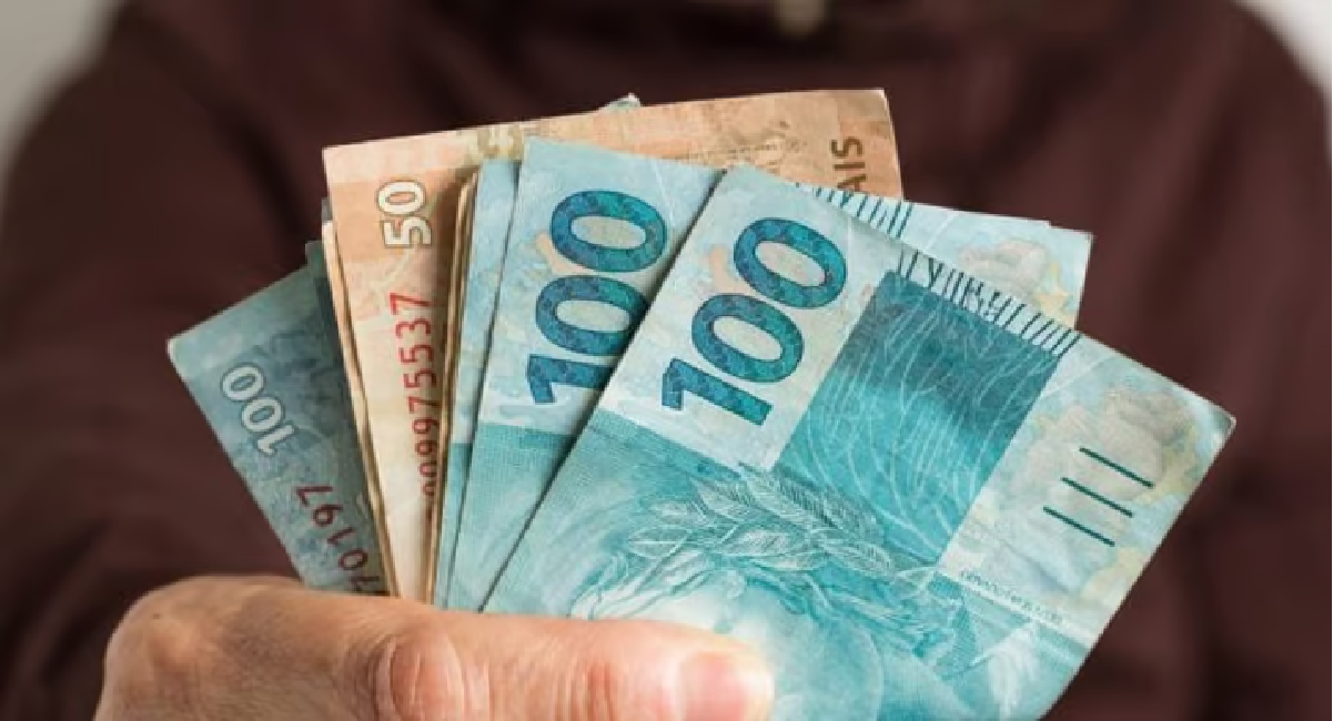 FESTA NO BRASIL HOJE (27/10): Aumento do salário mínimo em 2024 tem data anunciada e pega todo mundo de surpresa