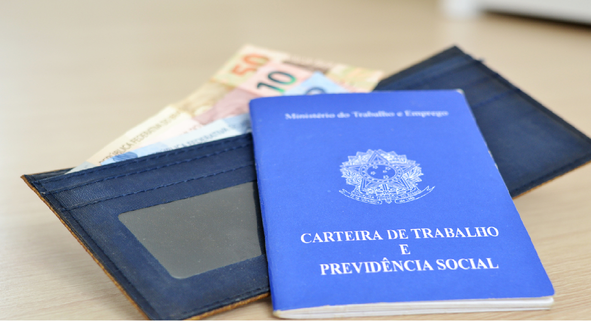 13º salário foi CANCELADO OFICIALMENTE? Notícia pega todo mundo de surpresa e polêmica envolvendo o INSS é revelada