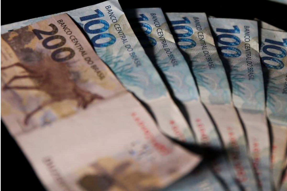 Novo AUXÍLIO EMERGENCIAL de R$ 800 está disponível para centenas de brasileiros; veja se você tem direito