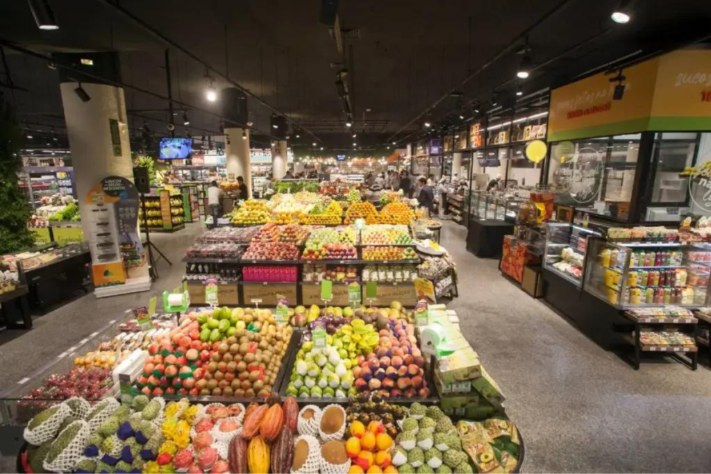 INACREDITÁVEL! Grande rede de supermercados do Brasil fechará + de 10 lojas e pega todo mundo de surpresa com COMUNICADO de última hora