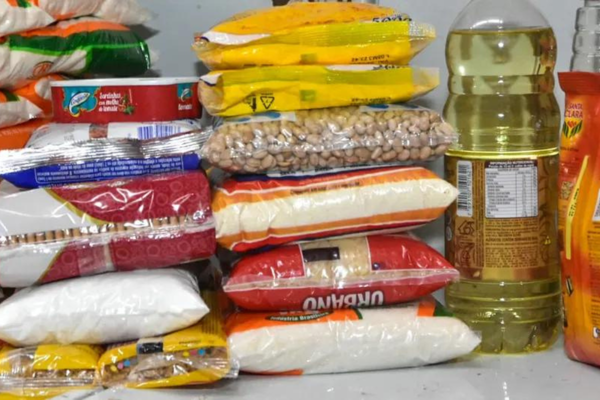 PRESENTE no CADÚNICO HOJE (27/10): CESTA BÁSICA do governo através do Cadastro Único cai como presente e brasileiros pulam de felicidade