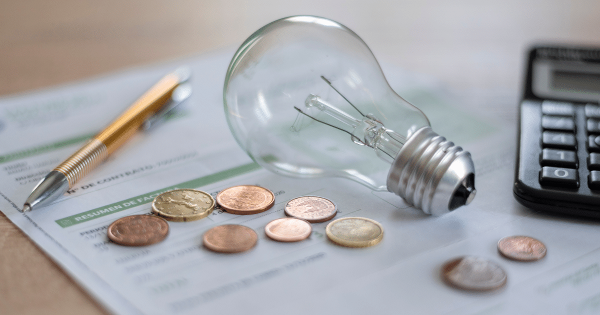 Conta de luz 100% aniquilada, pode comemorar: Lei EM VIGOR traz corte no tão temido pagamento e ESTE grupo será o maior beneficiado