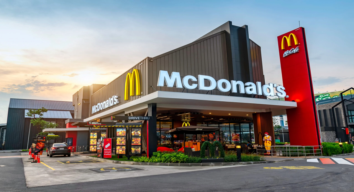 Chegou ao FIM: McDonald's anuncia o fechamento de lojas em país e choca a todos