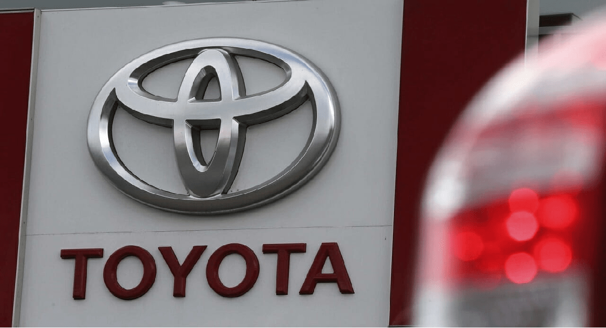 HISTÓRICO: Toyota coloca FIM na produção de um dos seus carros mais IMPORTANTES no Brasil após uma DÉCADA de história e pega todo mundo de surpresa