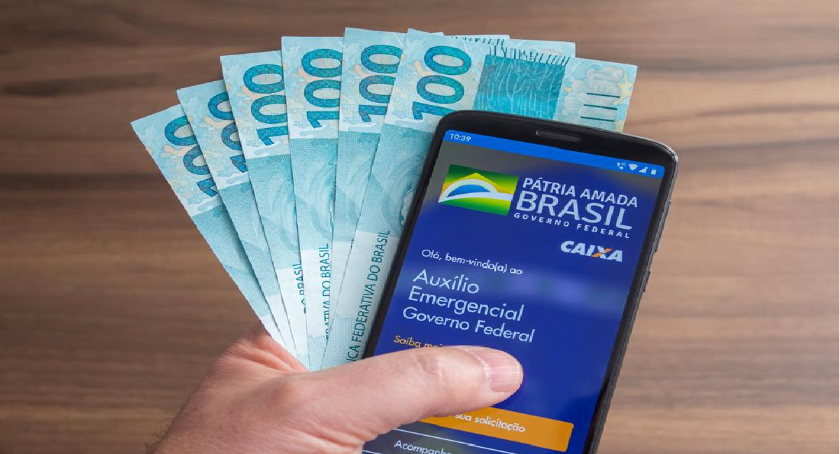 Vai entrar na conta pelo PIX e brasileiros vão SOLTAR FOGOS: Governo confirma auxílio emergencial de R$ 3 mil e deixa todo mundo em êxtase