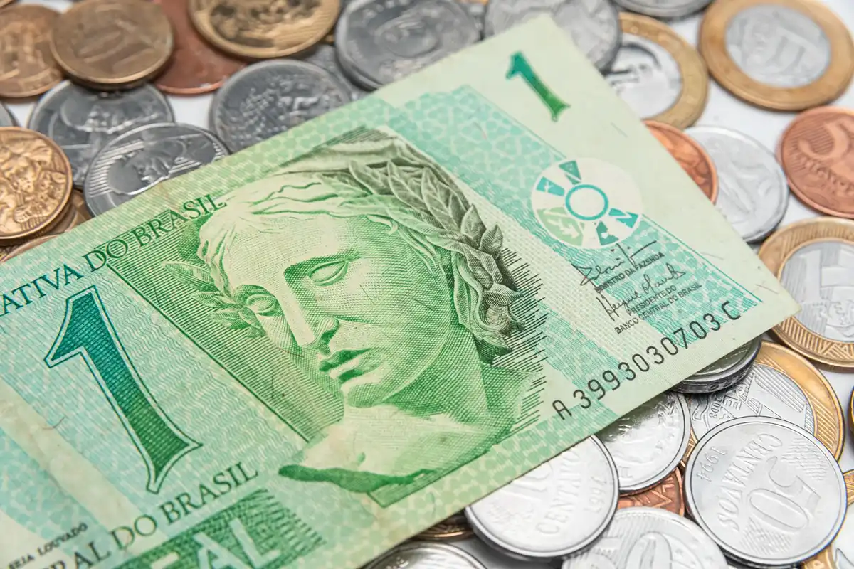 Ninguém usa mais, porém ESTA NOTA de R$ 1 pode valer uma bolada; veja