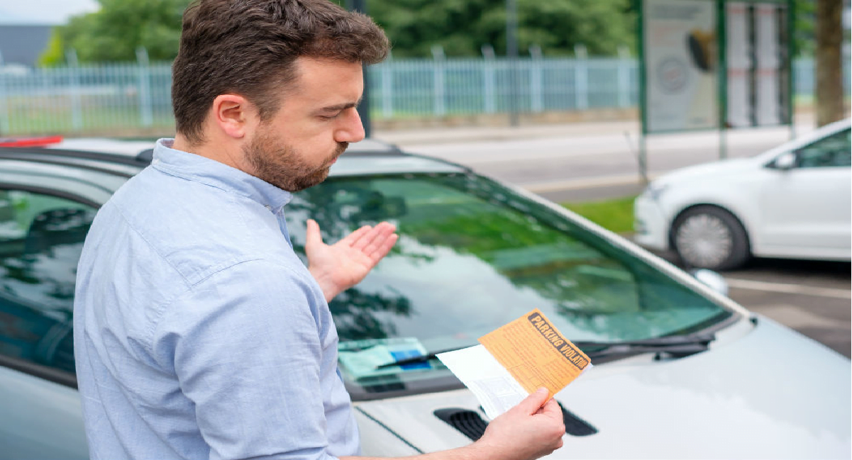 MARTELO BATIDO e não tem nem 1 minuto de conversa! Motoristas podem tomar multa de até R$ 1.500 com esta prática comum e todos devem ficar em ALERTA