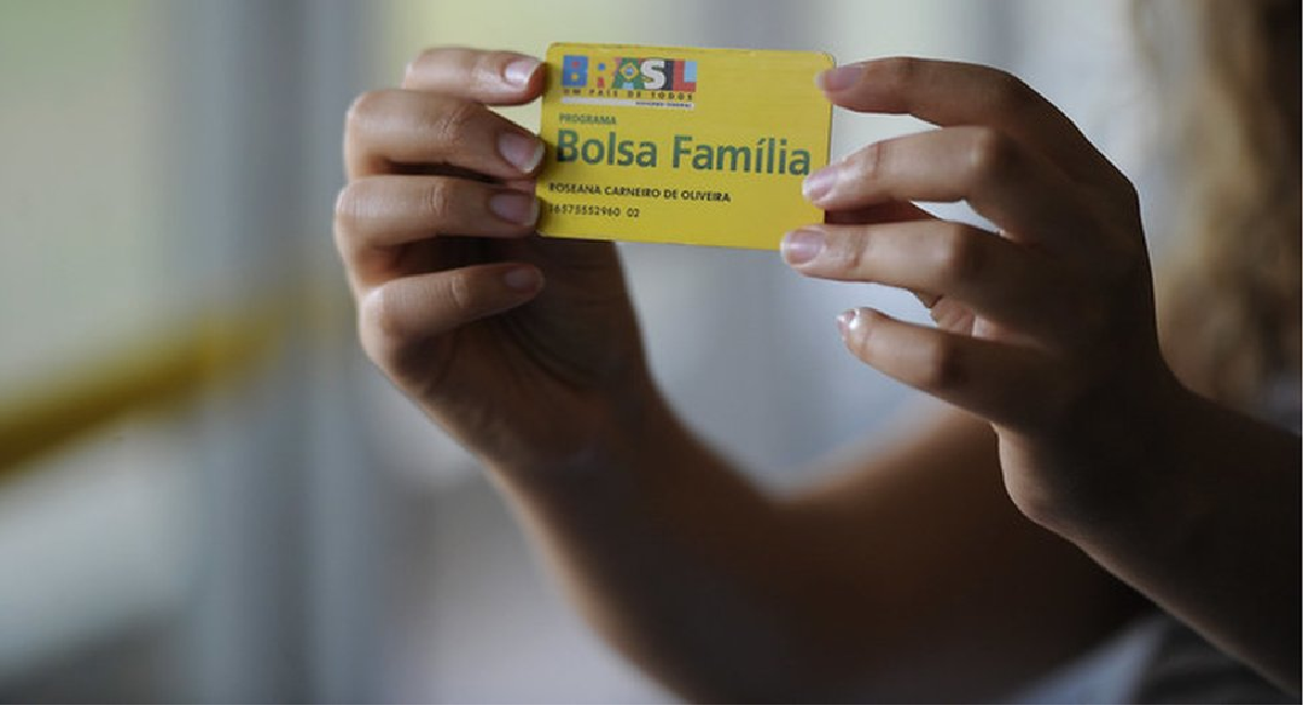 Bolsa Família na ampliação das distribuições de cartões para beneficiários: Saiba como retirar