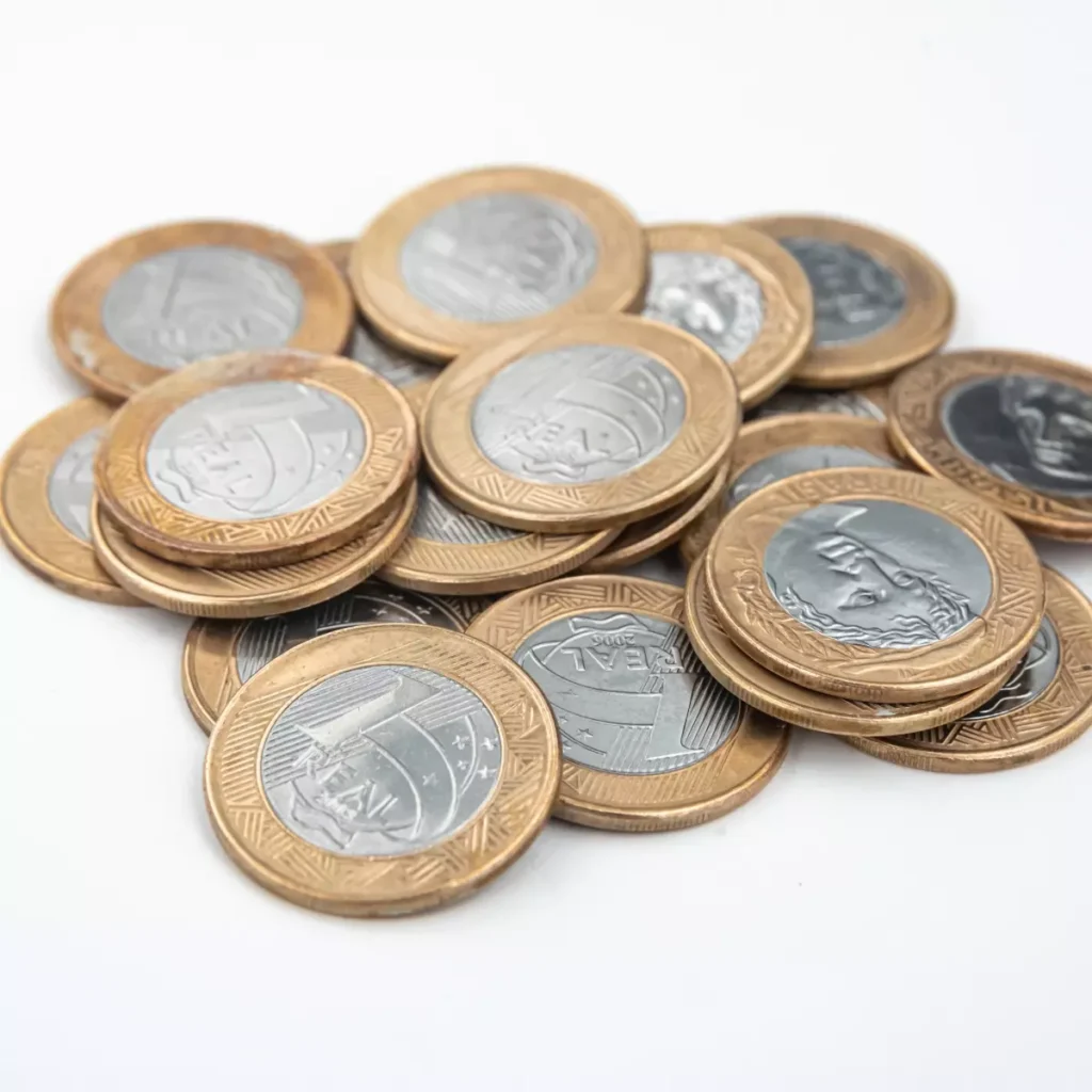 MOEDA simples de R$1 REAL com este detalhe pode valer quase R$4.000 e pega todos de surpresa