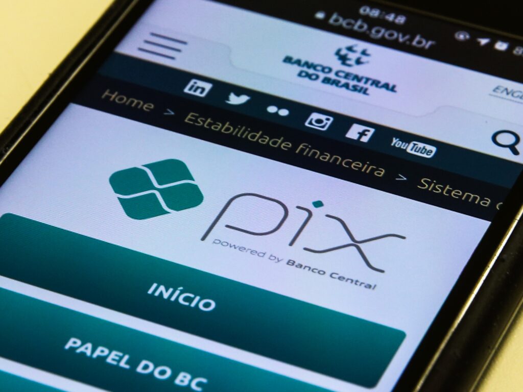 PIX pega todo mundo de surpresa, lança +1 novidade de última hora e cai como PRESENTE para os brasileiros