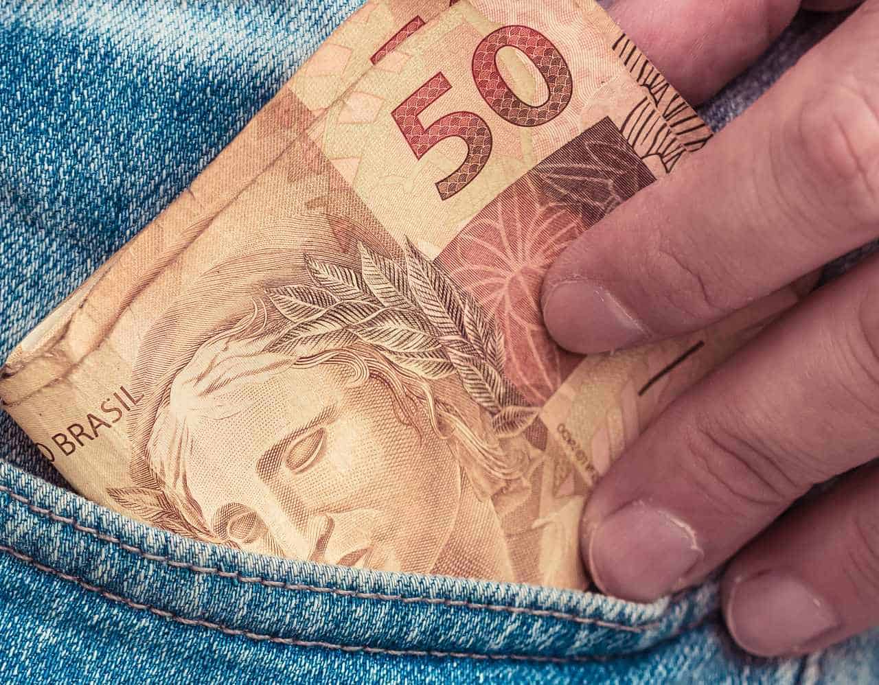 Banco do Brasil surpreende 101% e vai pagar RESTITUIÇÃO para quem trabalhou antes de 1988; veja quem está na LISTA