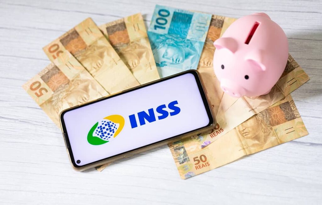 Regras do INSS 2023: Aposentadoria ESPECIAL na casa dos 50 anos tem MARTELO BATIDO para milhares de beneficiários e pega todos de surpresa