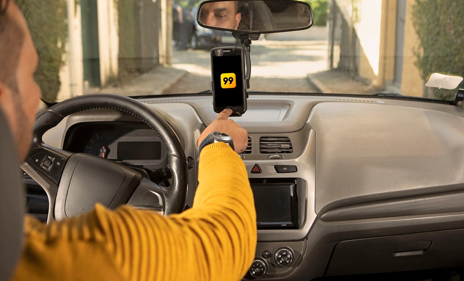 ALERTA GERAL: 99 surpreende hoje (30/10) para ANIQUILAR a Uber e libera opção BEM mais barata