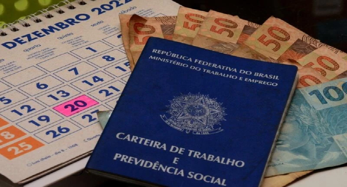 13º Salário começa a ser pago em poucos dias; veja quem tem direito e quando sacar