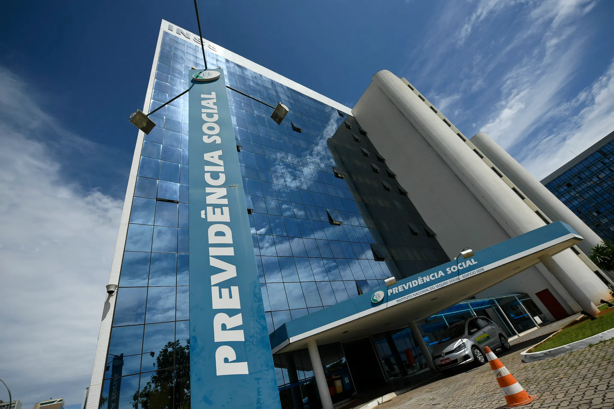 INSS anuncia novos benefícios para ESTE grupo de trabalhadores e todos comemoraram