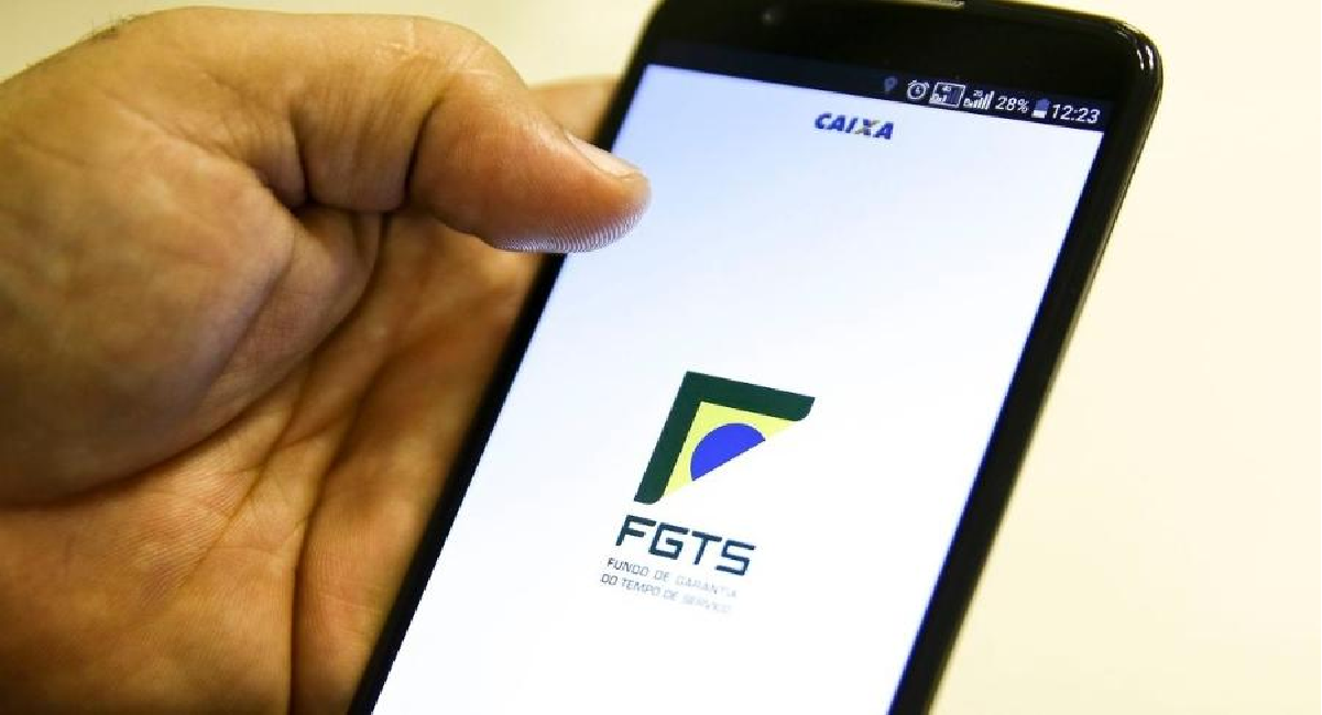 MARTELO BATIDO HOJE (04/11), trabalhadores pulando de alegria: Nova lei anunciada com direito a saque IMEDIATO do FGTS acaba de ser revelado e pega todo mundo de surpresa