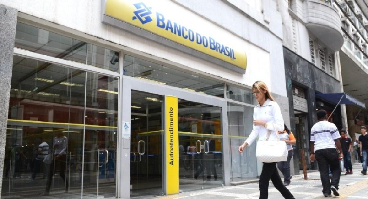 Banco do Brasil faz convocação hoje (24) para quem está com o nome sujo