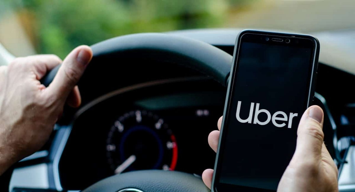 Fim de serviço da UBER tem confirmação HOJE (23/11) e motoristas afirmam mudanças