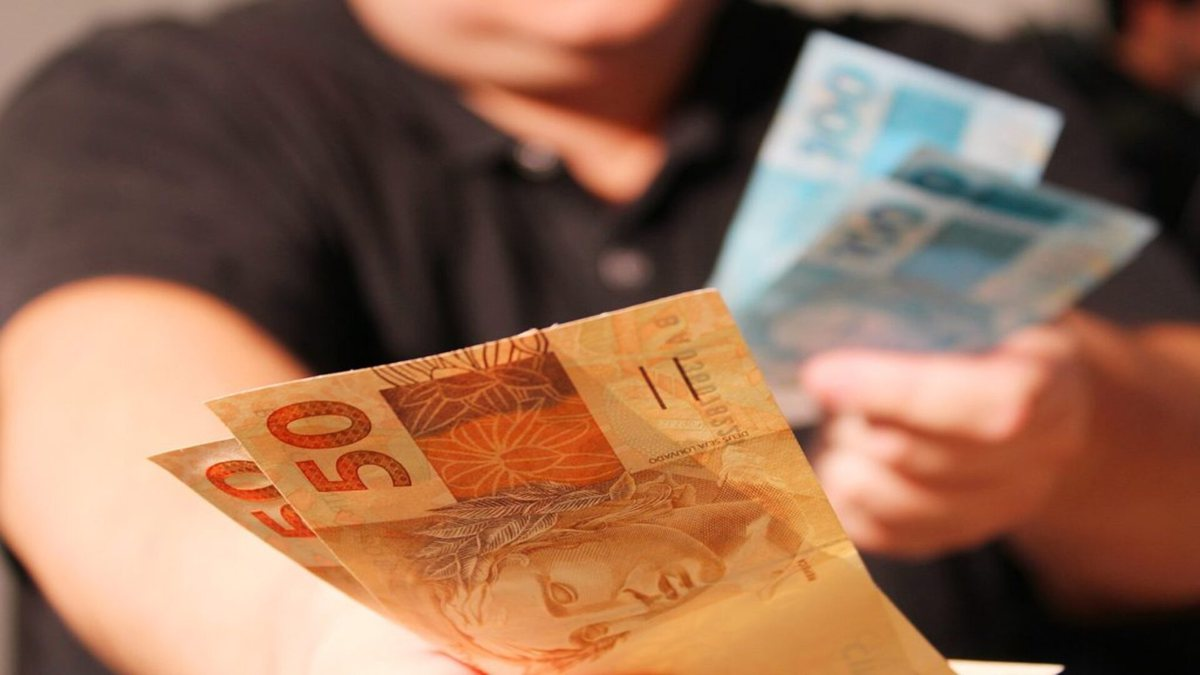 INSS anuncia pagamento de R$ 1.840 e pega beneficiários de surpresa