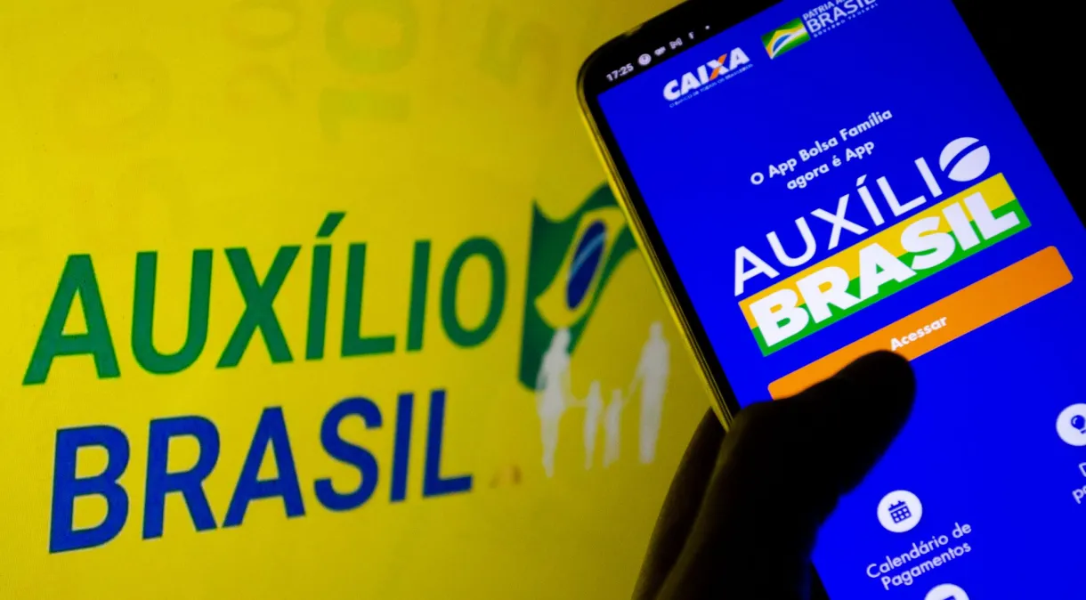 PIX de R$ 15 MIL: Beneficiários do Auxílio Brasil receberão um BOLADA; veja se você será contemplado