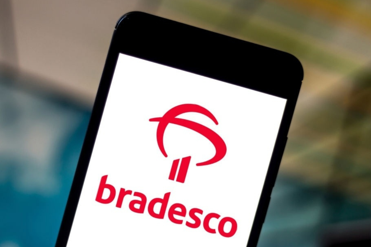 BRADESCO finalmente deixa NUBANK no chinelo e libera benefício para donos DESTE cartão
