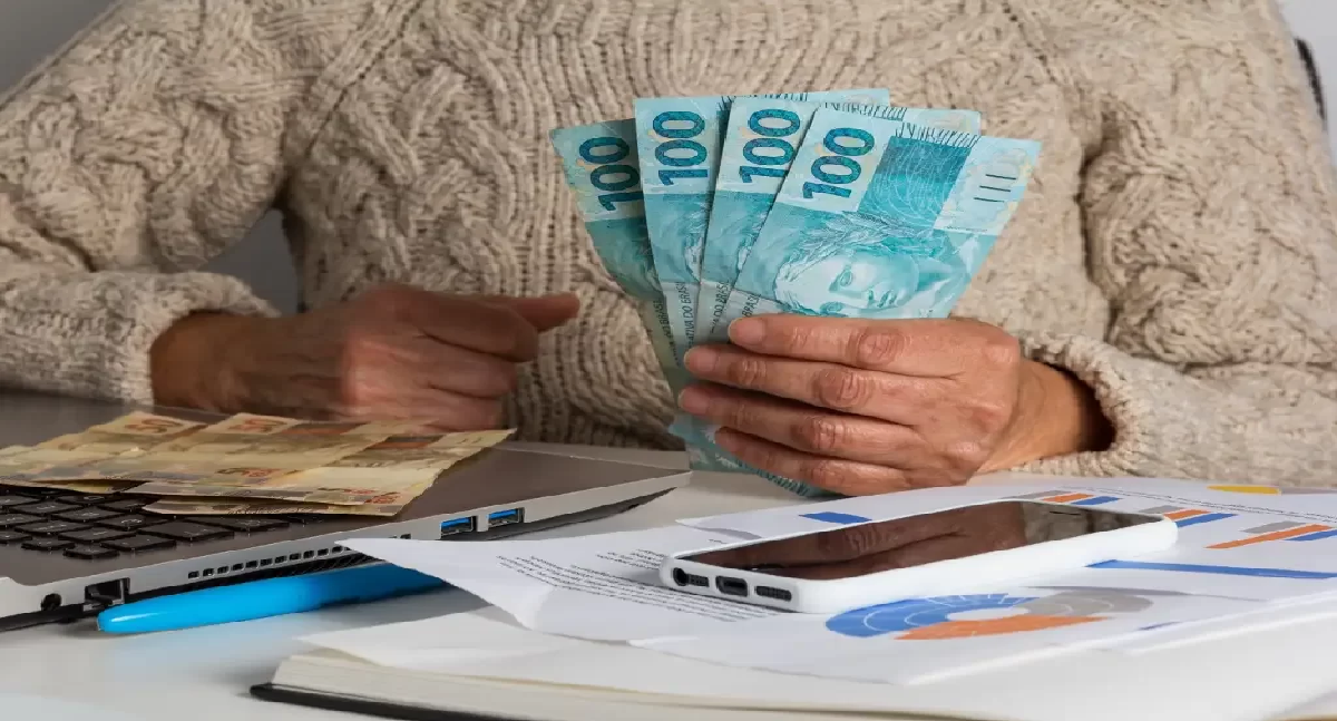 CONFIRMADO E DIVULGADO para todos! Ministra confirma valor do salário mínimo de 2024