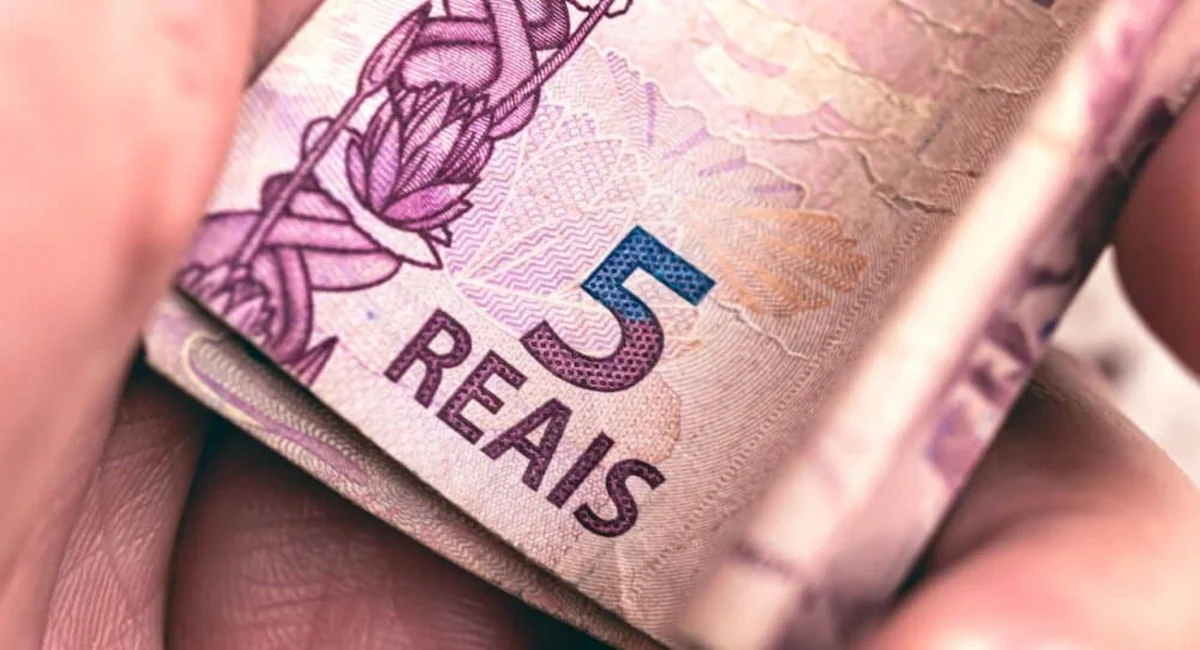 Vale PIX: BOA NOTÍCIA para quem tem nota de R$5 guardada na carteira com PIX de R$3.500 na carteira e brasileiros pulam de alegria