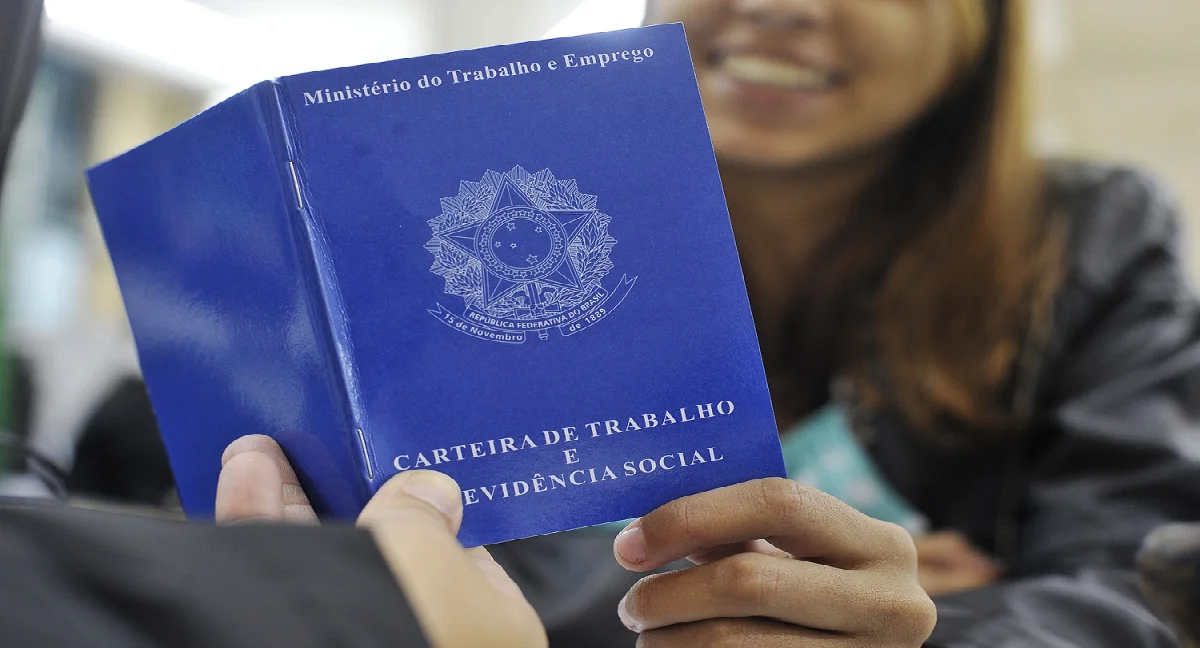 PÉSSIMA NOTÍCIA para o FGTS é revelada de última hora e assusta trabalhadores com carteira assinada