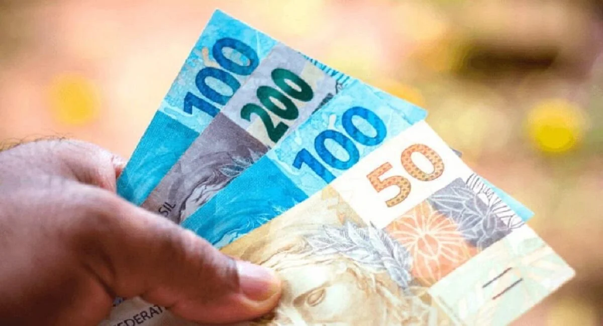 O mistério acabou! Foram revelados 5 benefícios com DINHEIRO EXTRA que os trabalhadores têm direito mas não sabem