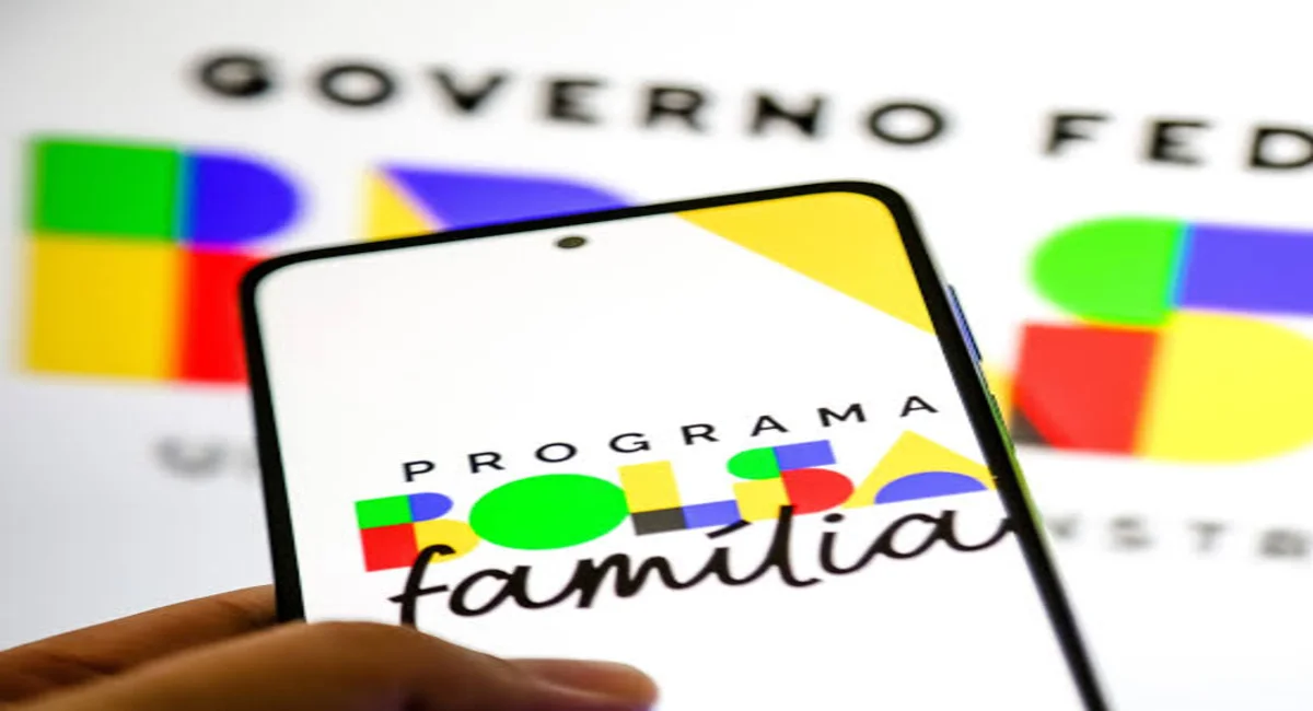SAIU AGORA (09/12) a lista oficial de brasileiros que vão receber o 13º salário do Bolsa Família em poucos dias