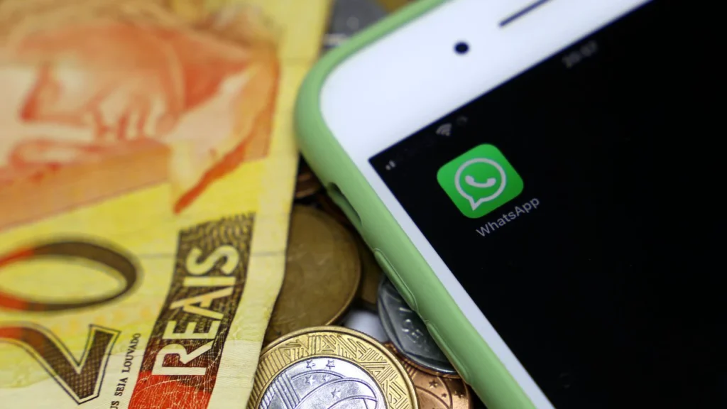 Trabalhadores podem receber uma BOLADA com antecipação de saque pelo WhatsApp