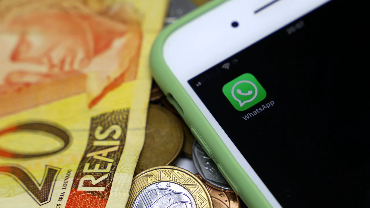 Trabalhadores podem receber uma BOLADA com antecipação de saque pelo WhatsApp