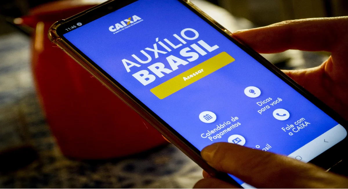 PIX de R$ 15 MIL do Auxílio Brasil será feito para ESTE grupo em 2024