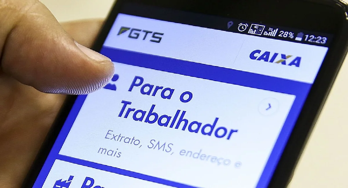 Caixa libera novo empréstimo do FGTS para trabalhadores e todos comemoram