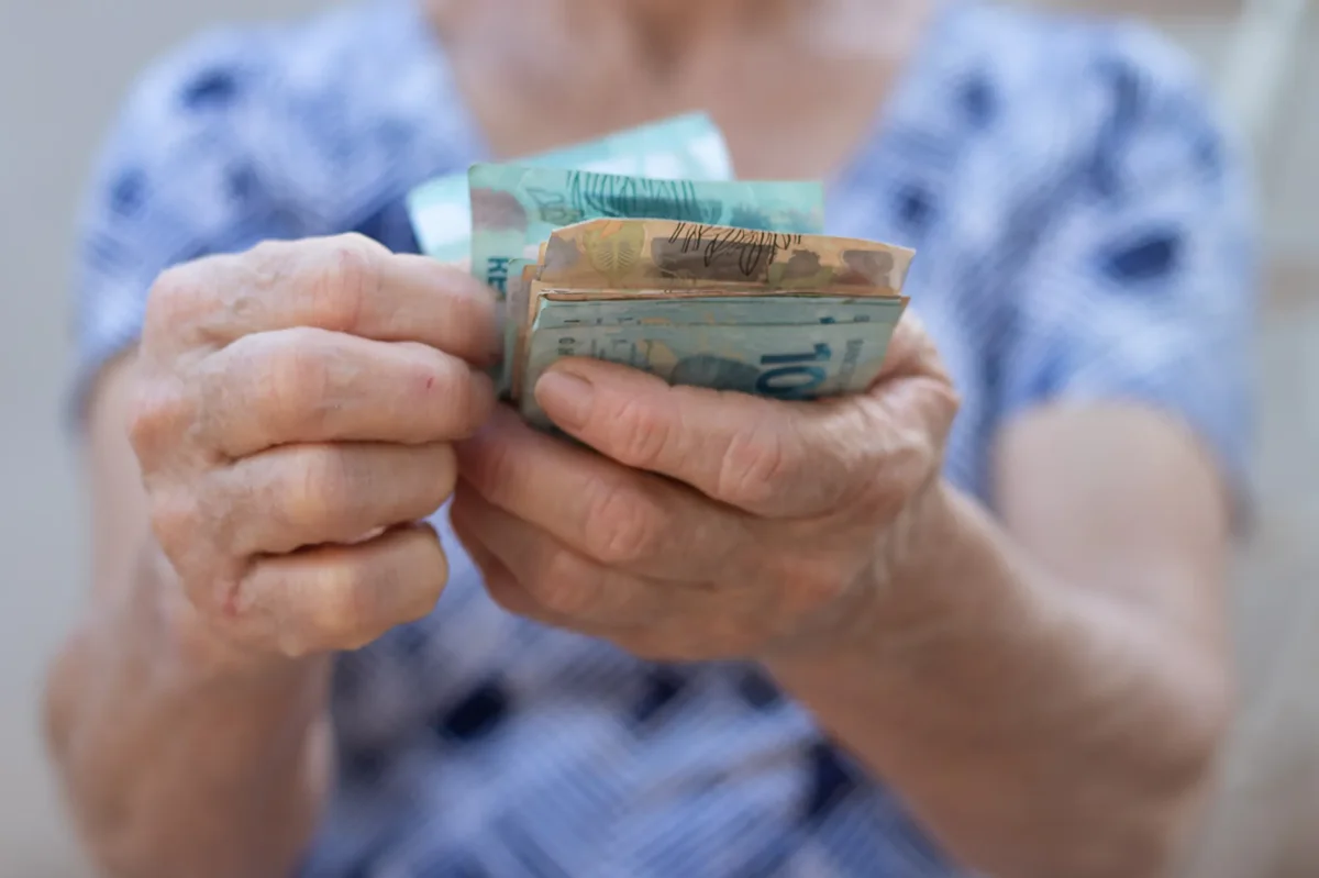 Grande notícia para os brasileiros que aguardam o aumento do salário mínimo