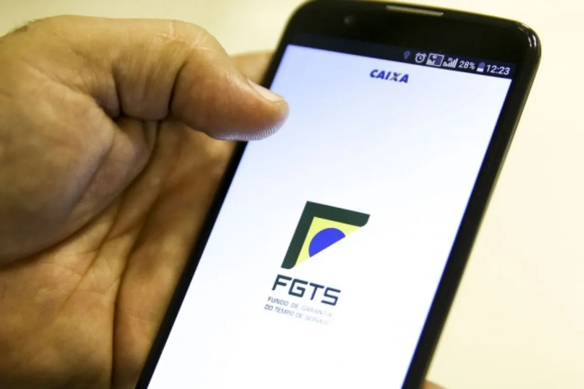 Saque-aniversário do FGTS em 2024: Confira as novas regras, como aderir e calcular o valor do resgate
