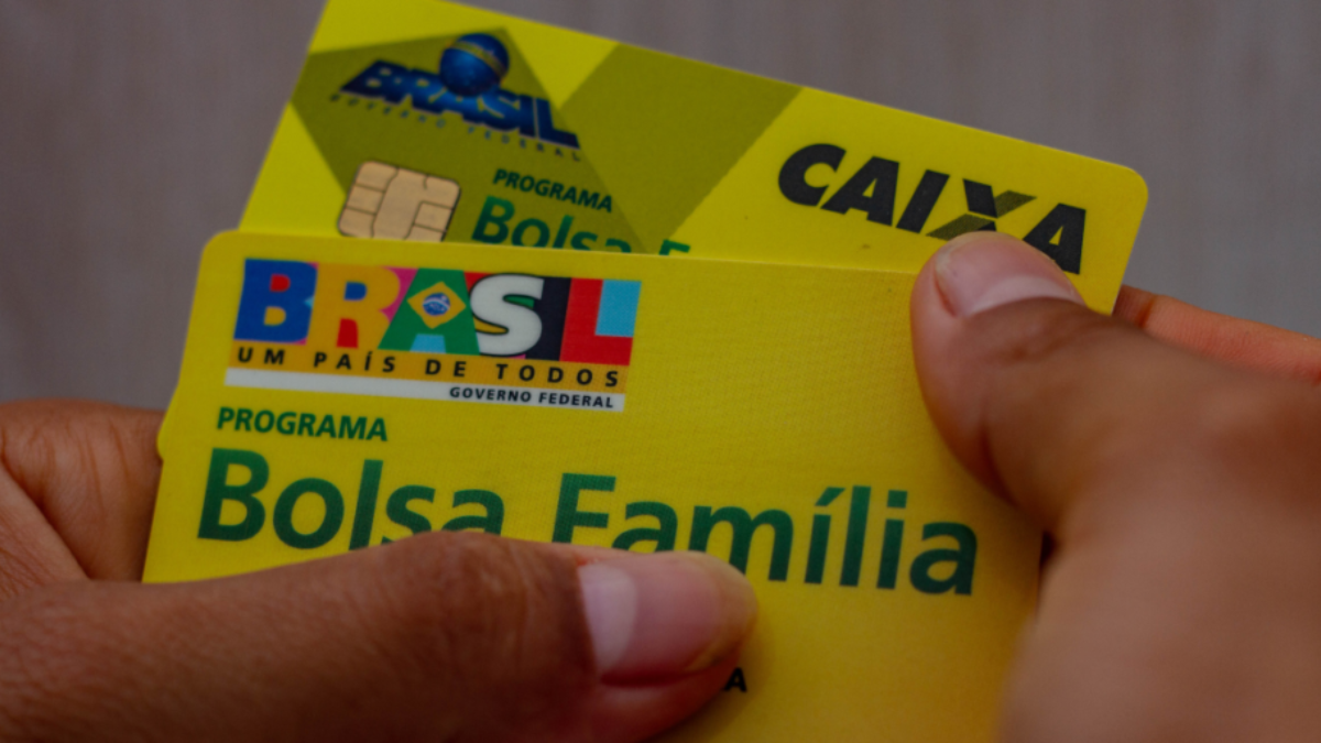 BOLSA FAMÍLIA CONGELADO? Saiba como entrar em contato com governo nacional para consultar o status do programa