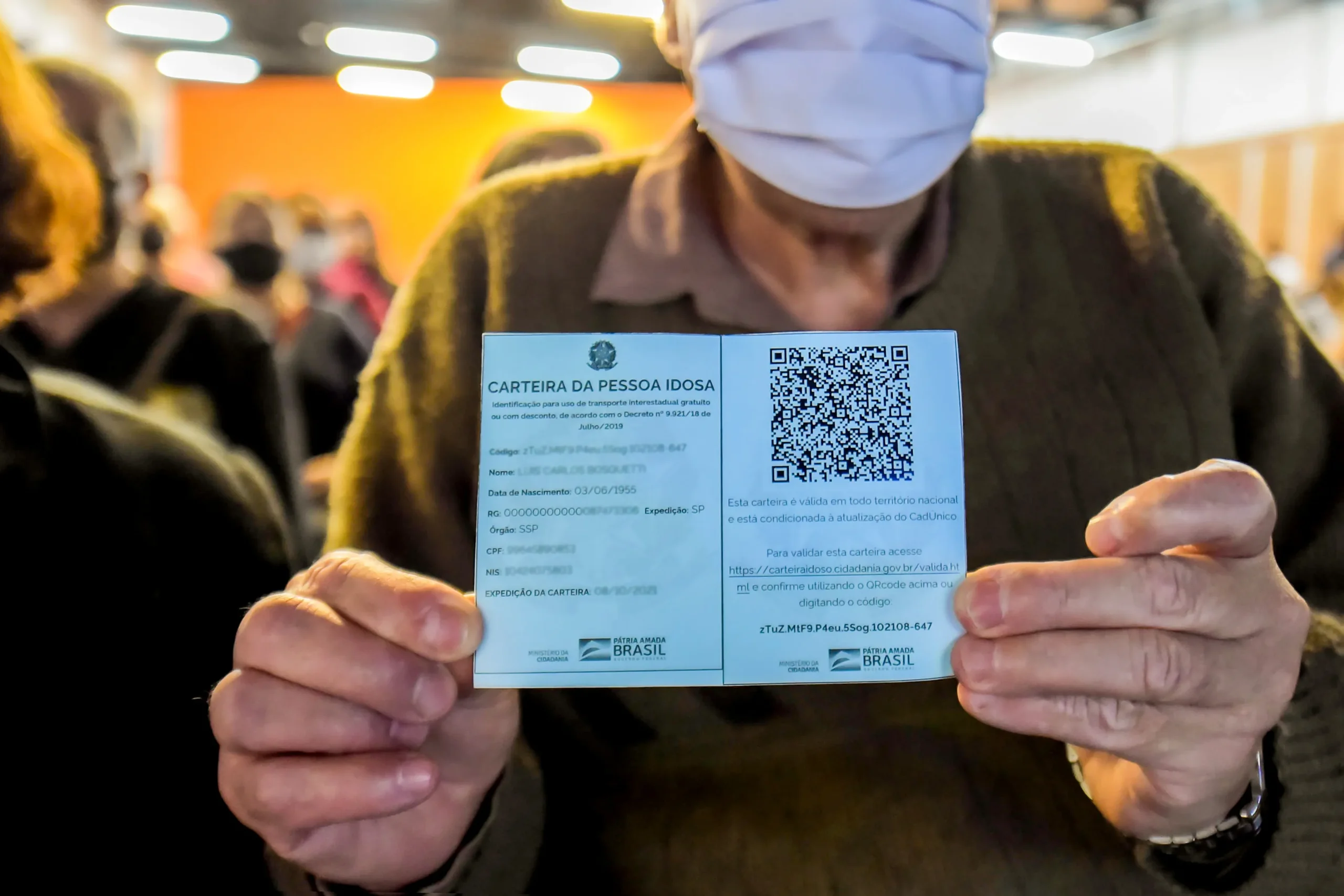 IDOSOS com RG de 60,61,62,63,64,65,66 anos pra cima recebem DECISÃO SALVADORA HOJE (21/03) do Governo e +3 benefícios chegam diretamente na carteira de identidade