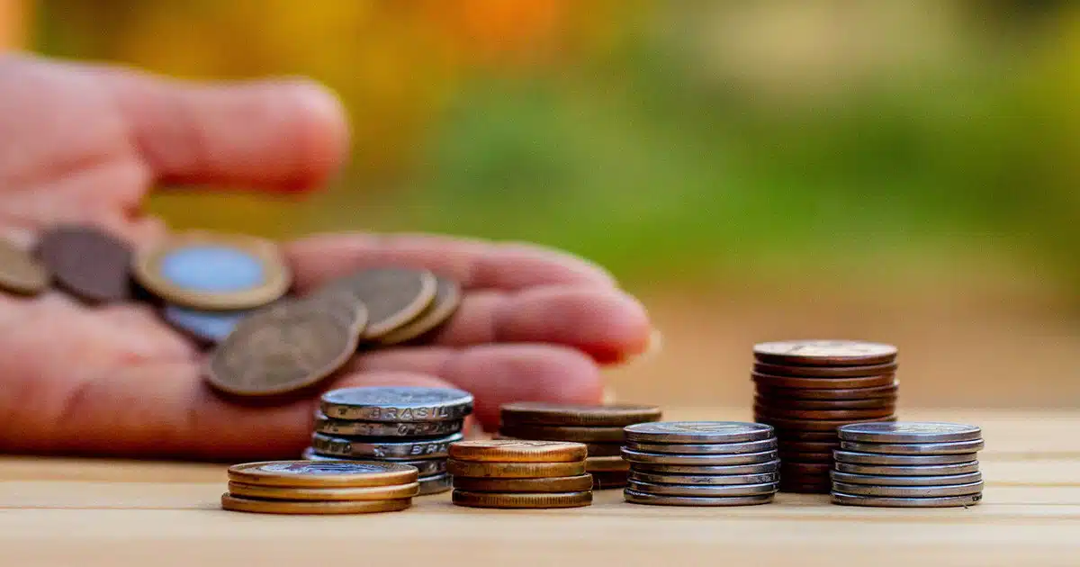 Moeda de 5 centavos que está na carteira de MUITA GENTE está valendo NOTA GRANDE HOJE (22/03); veja como aproveitar