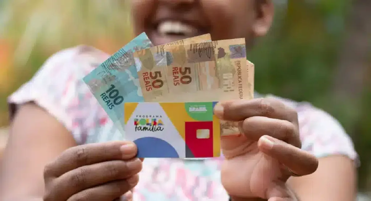 FESTA no NIS 1,2,3,4,5,6,7,8,9 e 0 HOJE (06/03): Bolsa Família libera 10 PARCELAS DO PIX de R$450 ainda em 2024 e brasileiros soltam fogos de alegria