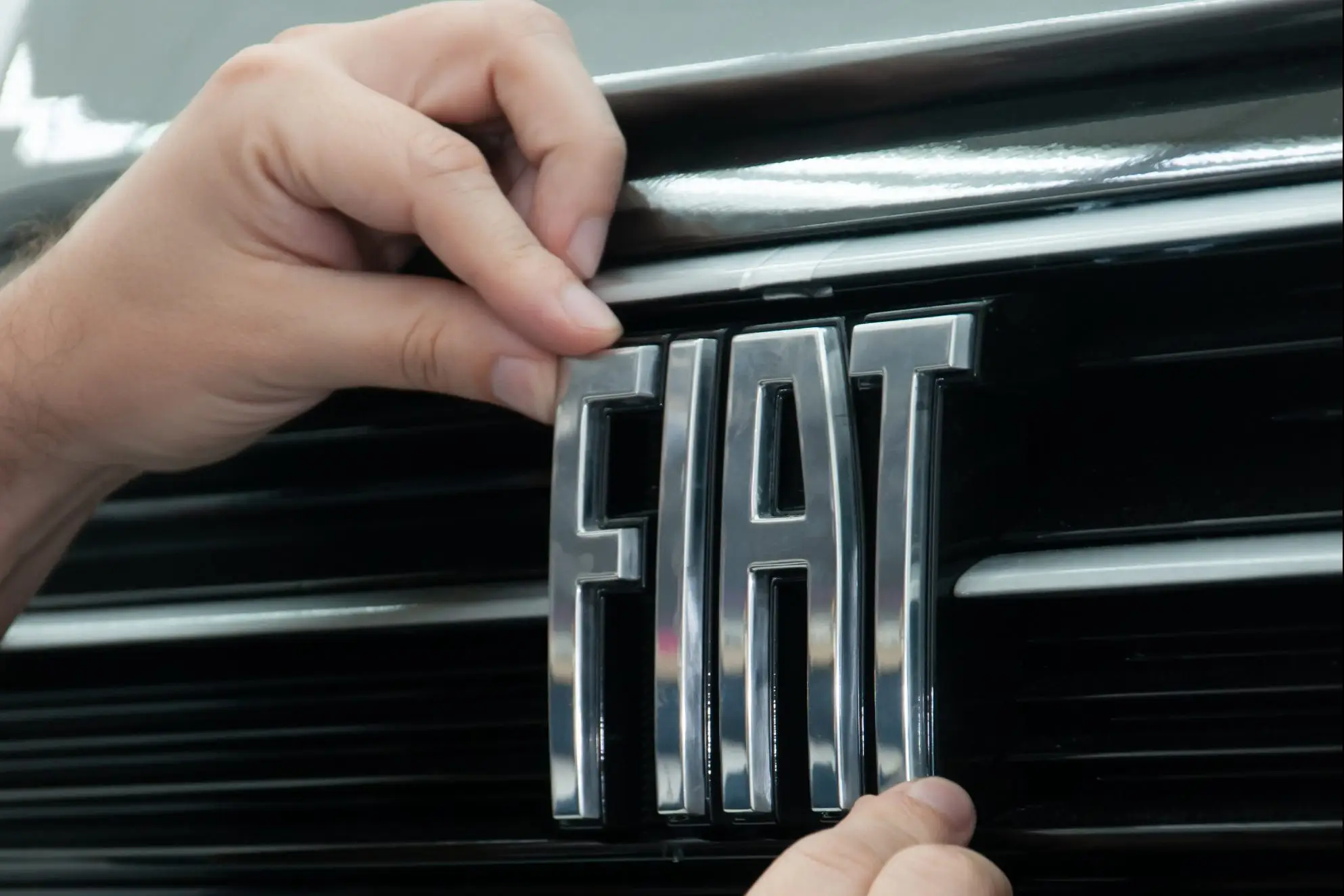 TRISTE ADEUS: Fiat confirma fim de carro com quase 500 MIL vendas no Brasil e desespera os donos
