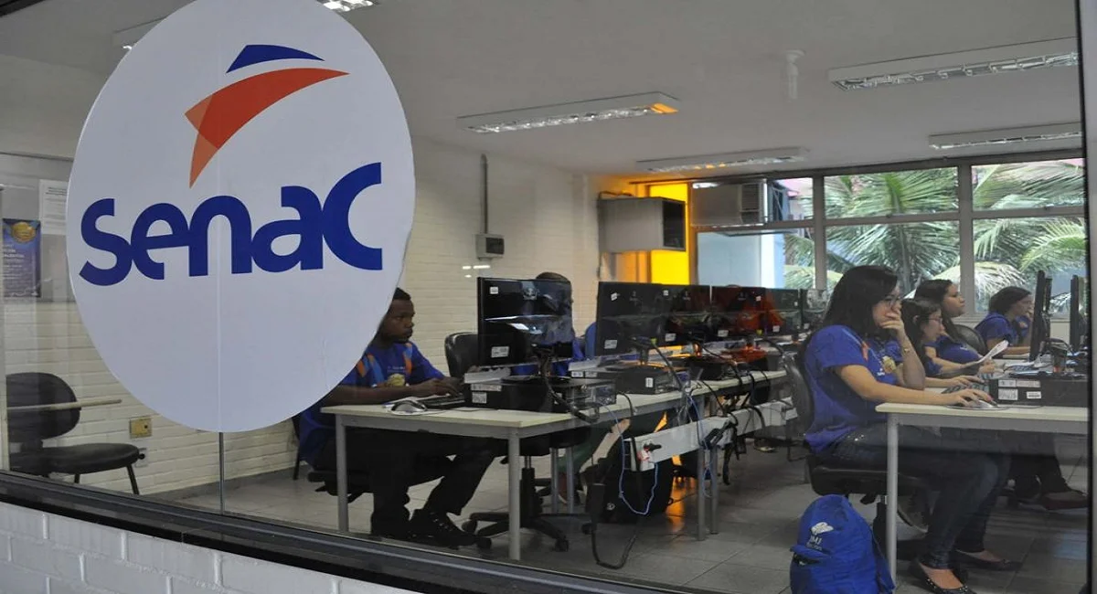 Como fazer um curso técnico 100% de graça no Senac hoje (27.04)? Senac liberou cursos técnicos gratuitos nas áreas de Administração, RH, Finanças, Segurança do Trabalho e Marketing