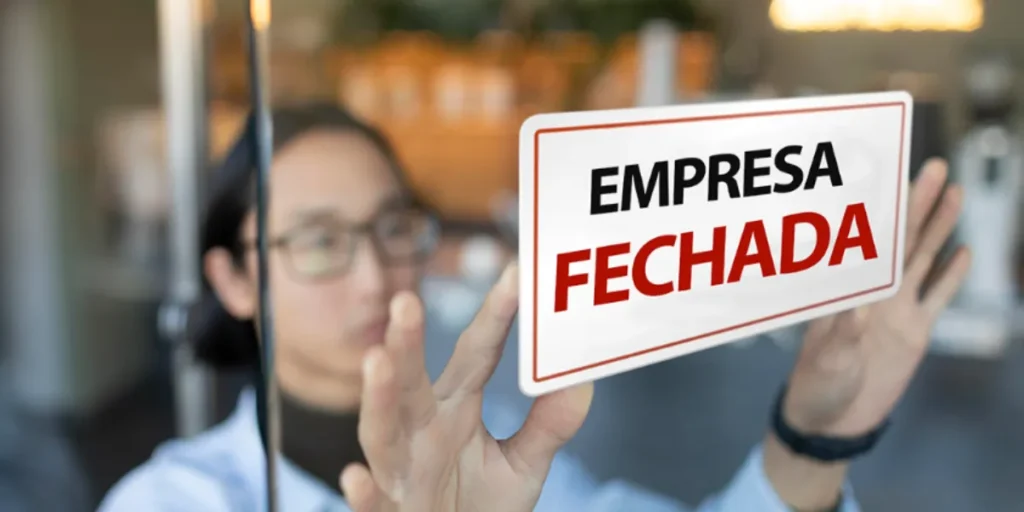 Falência confirmada: Empresa brasileira de transporte NÃO AGUENTA nem mais 1 minuto de crise e fecha as portas em 2024