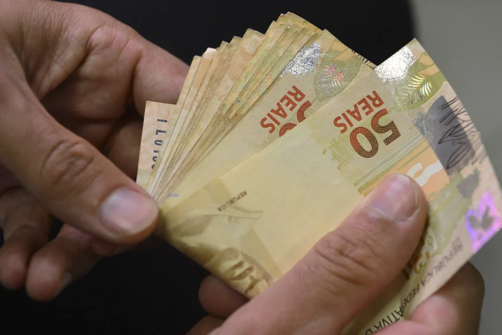 Dinheiro 100% perdido foi liberado para quem trabalhou em 1971,1972,1973,1974,1975,1976 a até 1988 e vai beneficiar milhares de CPFs 1,2,3,4,5,6,7,8,9 e 0