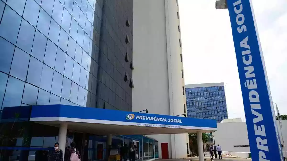 INSS confirma o início dos pagamentos do DÉCIMO TERCEIRO SALÁRIO para os beneficiados em ABRIL