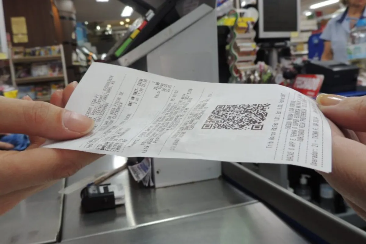 GRANDE VITÓRIA HOJE (05/04) para quem colocou o CPF na nota nos dias 1,2,3,4,5,6,7,8,9,10 a a até 31 de dezembro: PIX de R$1 MILHÃO na conta!