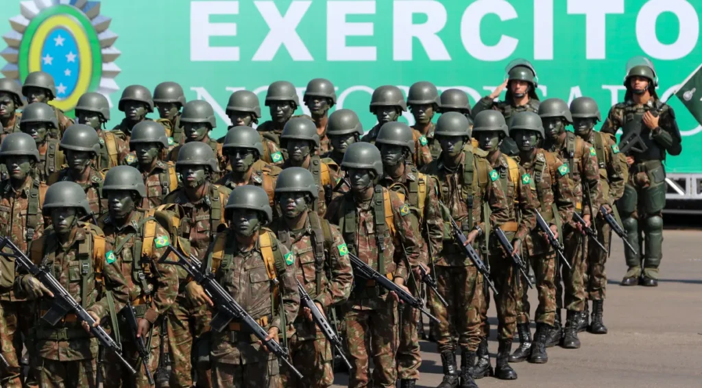 ZERO CONCURSO: Exército abre seleção para vagas com salários de quase R$7.000,00 e surpreende brasileiros
