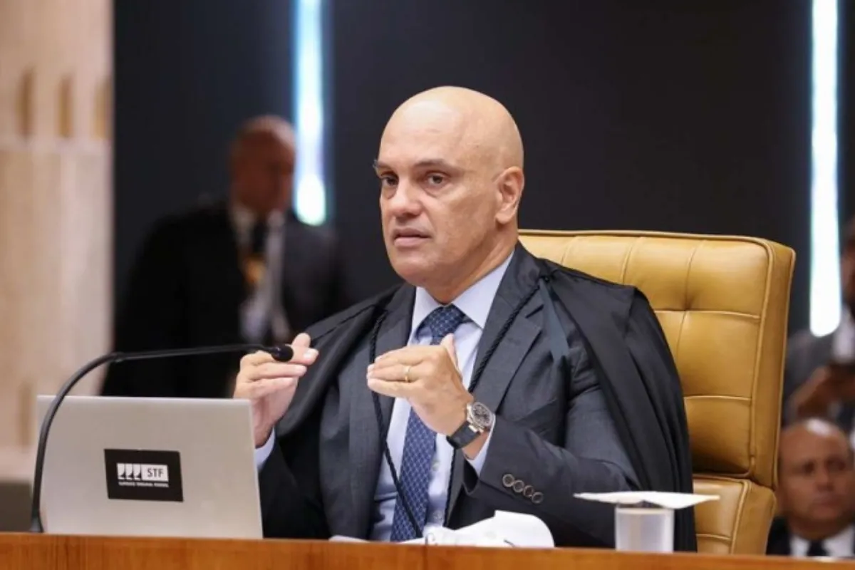 Alexandre de Moraes passa a CANETA para alterar regra da APOSENTADORIA e vai impactar em cheio os IDOSOS de 65,66,67,68,69,70,71,72 anos pra cima